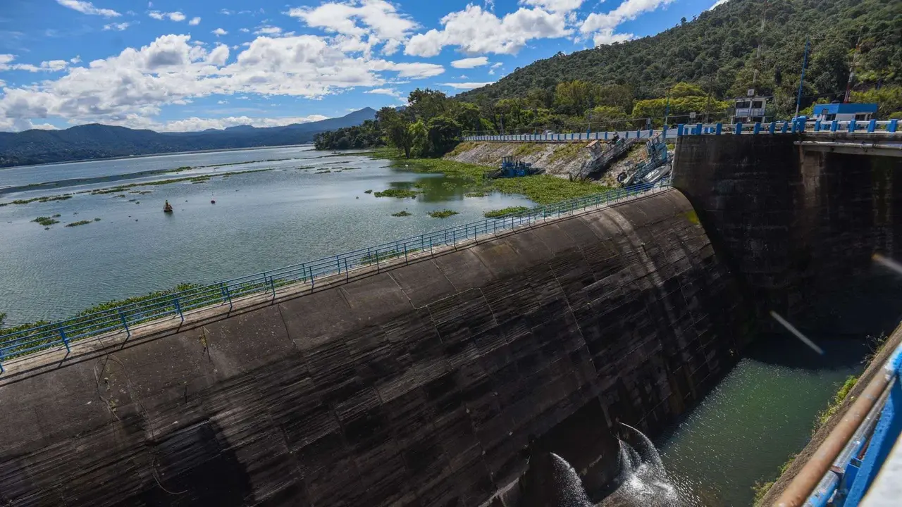 cutzamala-agua-presa-valle-bravo