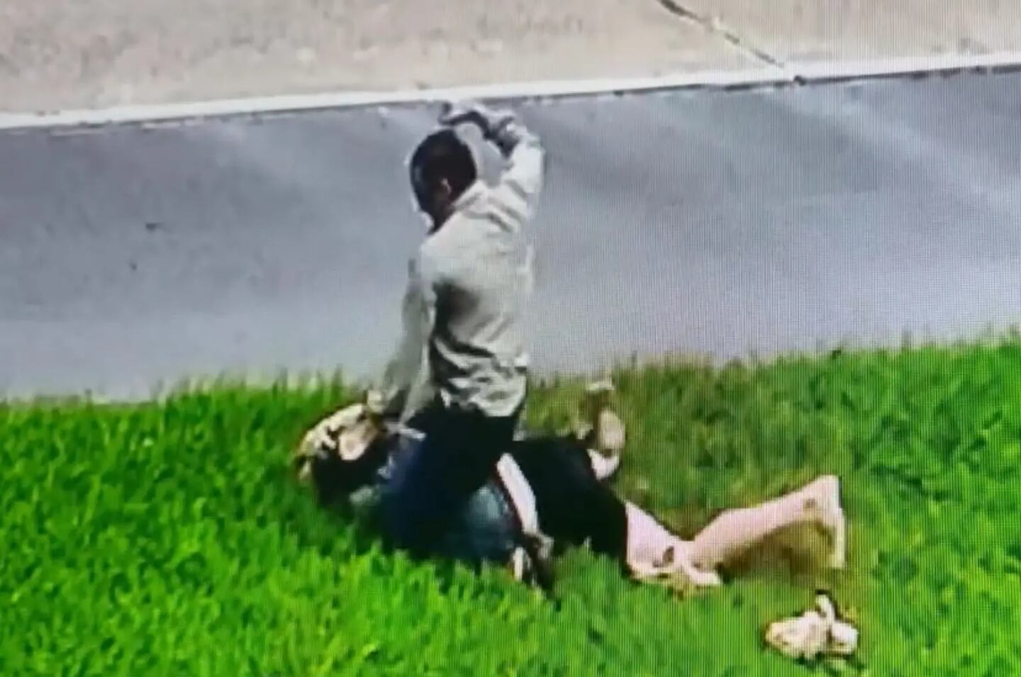 el-pastor-tony-spell-fue-acusado-de-agresion-en-segundo-grado-y-se-enfrenta-a-una-pena-de-hasta-ocho-anos-de-prision-foto-captura-de-video-PSUO42CKENHAFK3MCTDHBFVH2M
